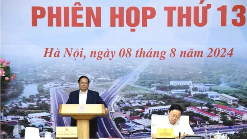 Thủ tướng Phạm Minh Chính chủ trì Phiên họp thứ 13 Ban Chỉ đạo Nhà nước các công trình, dự án quan trọng quốc gia, trọng điểm ngành giao thông vận tải. (Ảnh: TRẦN HẢI)