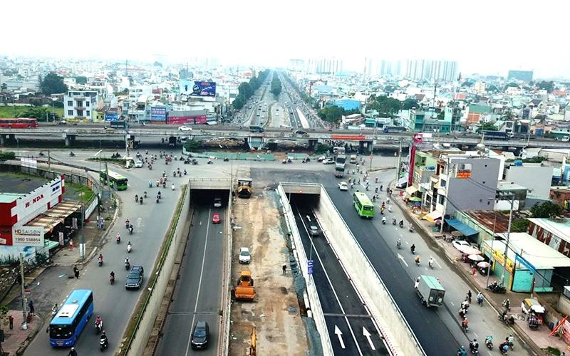 Công trình hầm chui An Sương góp phần hoàn chỉnh hạ tầng giao thông khu vực cửa ngõ tây bắc Thành phố Hồ Chí Minh.