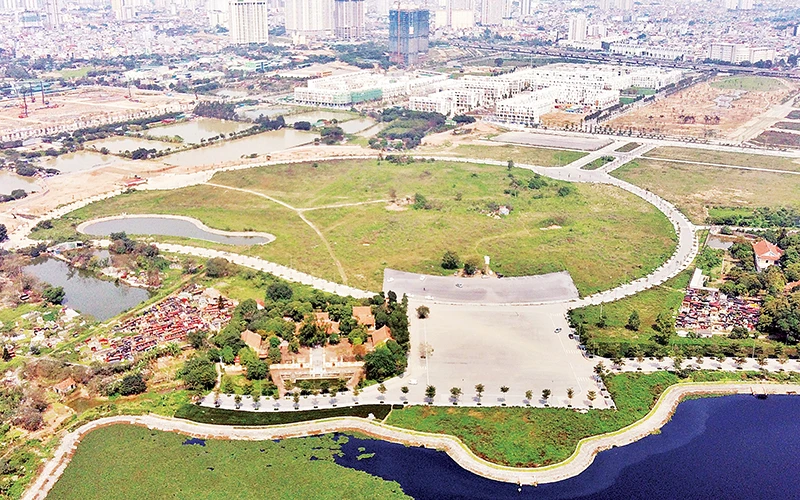 Khu vực xây dựng Khu công viên tưởng niệm danh nhân Chu Văn An. (Ảnh HẠ VŨ)