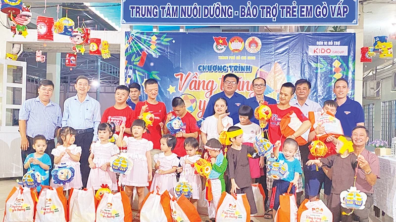 Các thiếu nhi tại Trung tâm nuôi dưỡng - bảo trợ trẻ em Gò Vấp vui đón Tết Trung thu 2023.