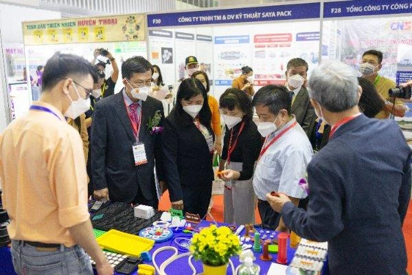 Giới thiệu, quảng bá các sản phẩm công nghiệp chủ lực của TP Hồ Chí Minh