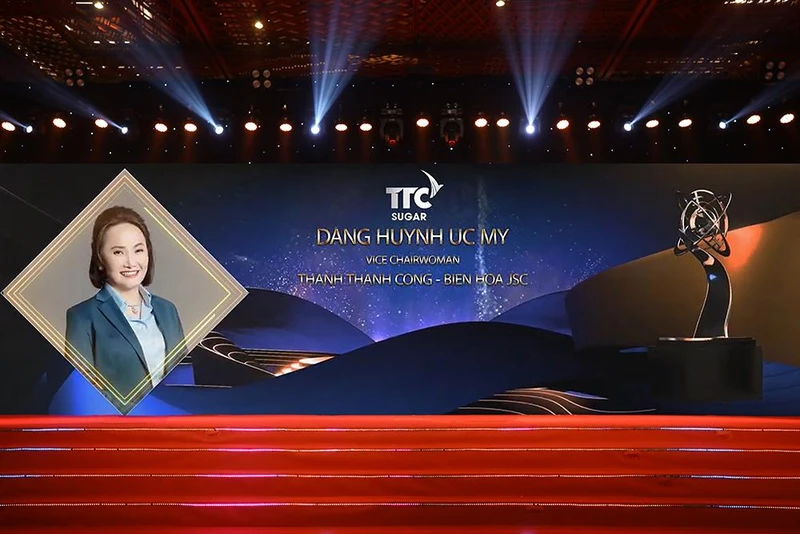 Bà Đặng Huỳnh Ức My - Phó chủ tịch Hội đồng Quản trị SBT được vinh danh là Doanh nhân xuất sắc châu Á 2022