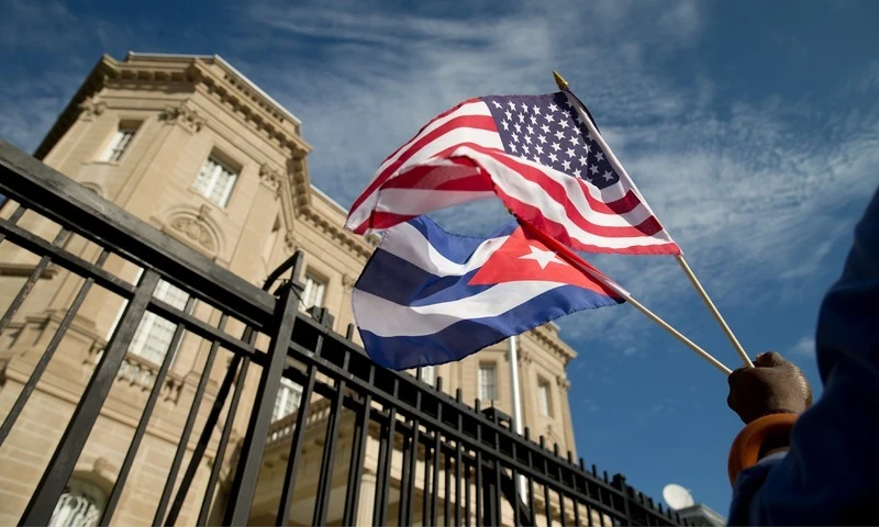 Đại sứ quán Mỹ tại Cuba đã nối lại đầy đủ các dịch vụ cấp thị thực nhập cảnh cho người dân Cuba. (Ảnh: AFP/TTXVN)