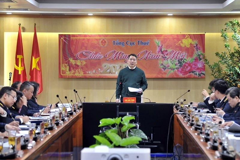 Thứ trưởng Tài chính Cao Anh Tuấn phát biểu chỉ đạo tại cuộc họp.