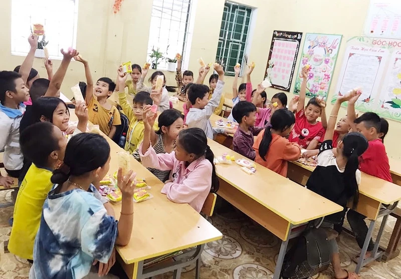 Các em học sinh Trường tiểu học Phúc Sơn, Yên Bái. Ảnh: baodantoc.vn