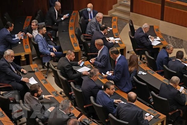 Các nghị sĩ tại phiên bỏ phiếu bầu Tổng thống của Quốc hội Liban ở Beirut ngày 24/10/2022. (Ảnh: AFP/TTXVN)