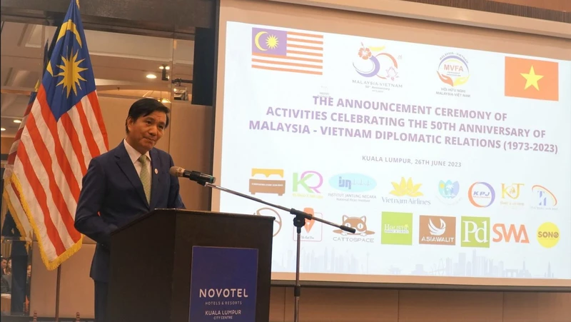 Đại sứ Việt Nam tại Malaysia Đinh Ngọc Linh phát biểu tại sự kiện. (Ảnh: TTXVN)