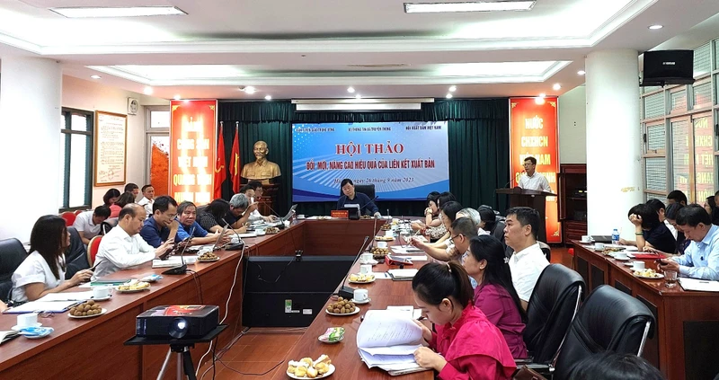 Hội thảo "Đổi mới, nâng cao hiệu quả của liên kết xuất bản" ngày 26/9 tại Hà Nội. Ảnh: Vietnam+