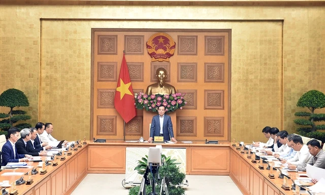 Phó Thủ tướng Trần Lưu Quang chủ trì phiên họp của Hội đồng thẩm định Quy hoạch hệ thống cảng cá, khu neo đậu tránh trú bão cho tàu cá thời kỳ 2021-2030, tầm nhìn đến năm 2050.