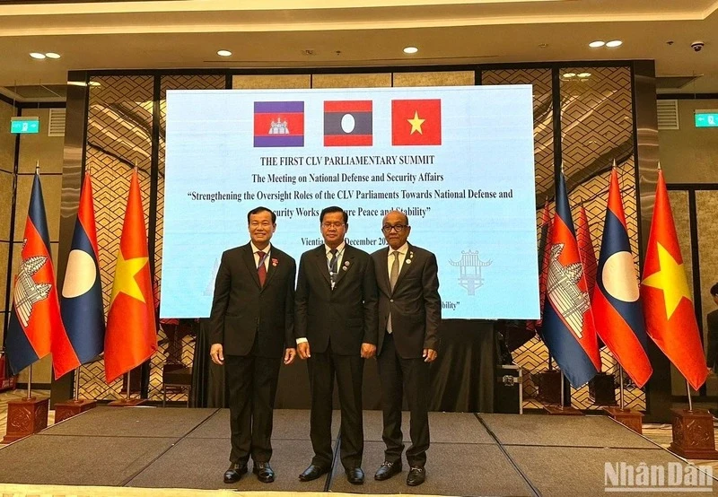 Ba lãnh đạo cấp Ủy ban của Quốc hội/ Nghị viện ba nước Campuchia, Lào, Việt Nam đồng chủ trì phiên họp
