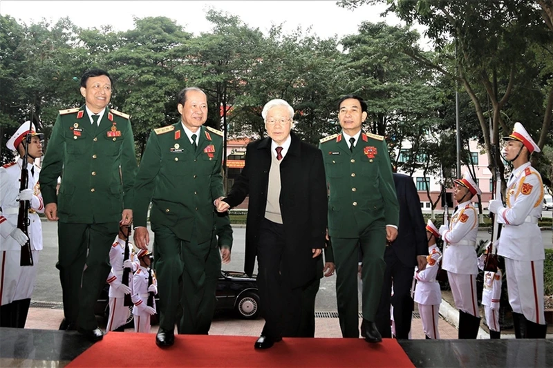 Tổng Bí thư Nguyễn Phú Trọng, Đại tướng Phan Văn Giang và các đại biểu đến dự Đại hội lần thứ VII Hội Cựu chiến binh Việt Nam. (Ảnh: MINH SƠN/Báo Quân đội nhân dân)