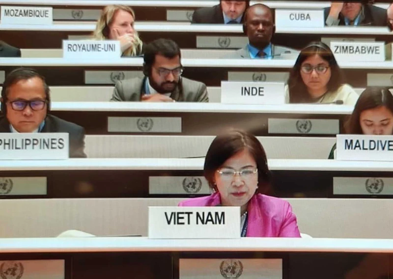 Đại sứ Lê Thị Tuyết Mai, Trưởng Phái đoàn đại diện Việt Nam tại Geneva phát biểu tại Phiên họp ngày 21/10. (Ảnh: baoquocte.vn) 
