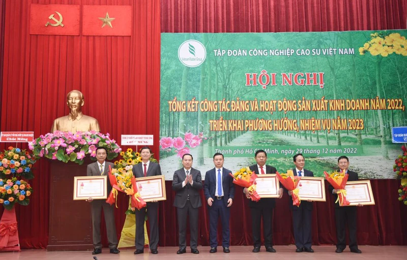 Hội nghị Tổng kết công tác Đảng và hoạt động sản xuất kinh doanh năm 2022, triển khai phương hướng, nhiệm vụ năm 2023 của Tập đoàn Công nghiệp Cao-su Việt Nam. (Ảnh: vnrubbergroup.com)