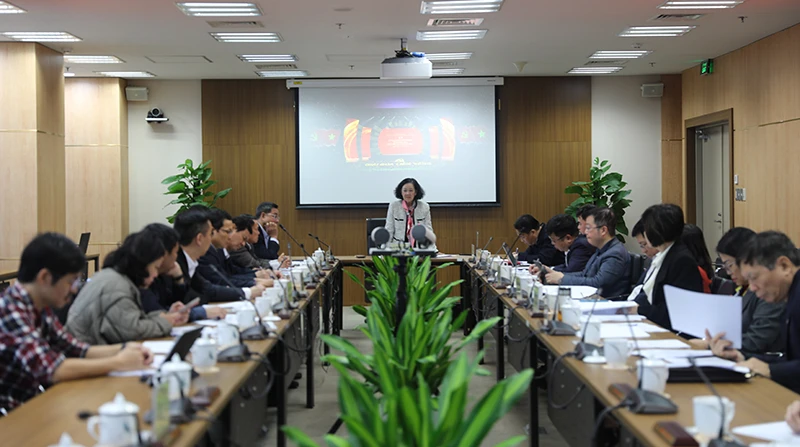 Đ/c Trương Thị Mai phát biểu ý kiến kết luận tại cuộc họp. (Ảnh: xaydungdang.org.vn)