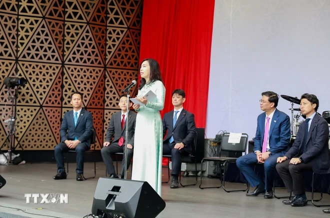 Thứ trưởng Bộ Ngoại giao Việt Nam Lê Thị Thu Hằng phát biểu tại lễ khai mạc. (Ảnh: Xuân Giao/TTXVN)