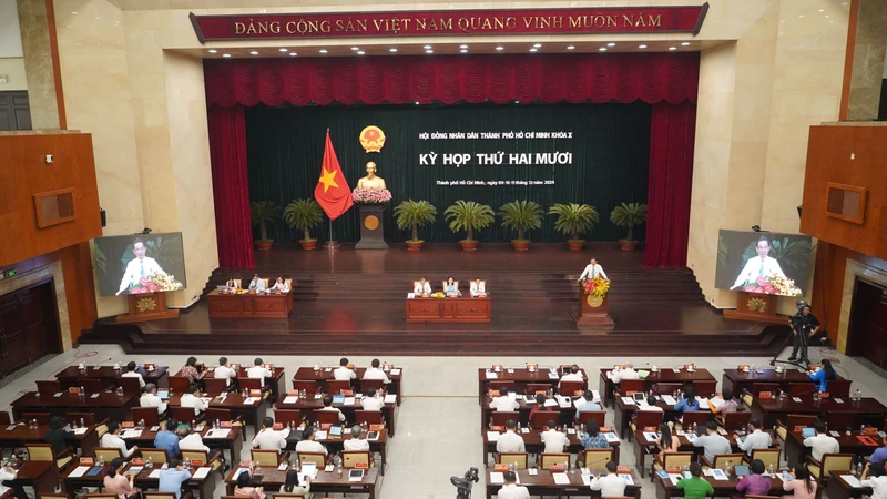 Toàn cảnh kỳ họp thứ 20.