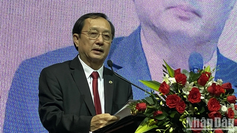 Bộ trưởng Khoa học và Công nghệ Huỳnh Thành Đạt phát biểu tại diễn đàn.
