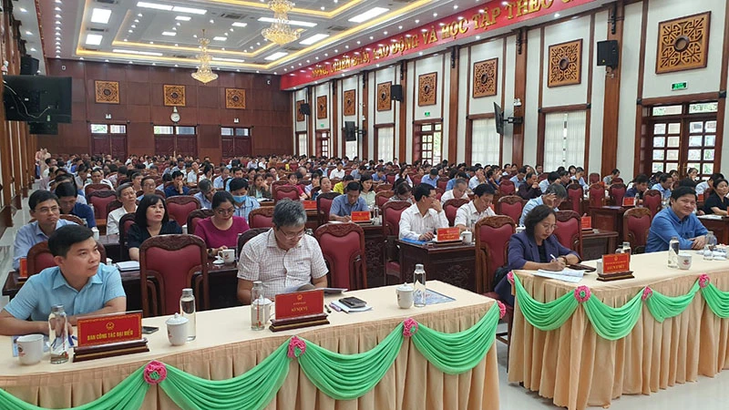 Gần 300 đại biểu Hội đồng nhân dân các cấp tỉnh Gia Lai tham dự tập huấn.