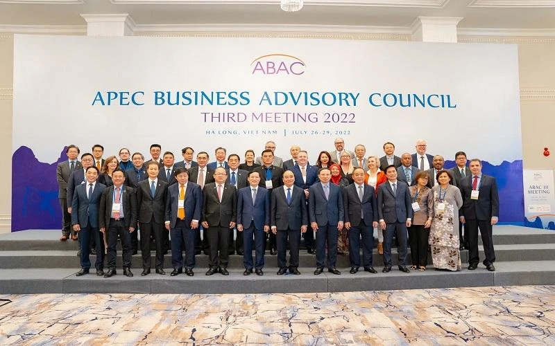 Kỳ họp thứ III Hội đồng Tư vấn kinh doanh APEC (ABAC 3) diễn ra từ ngày 26-29-7 tại thành phố Hạ Long, Quảng Ninh thành công tốt đẹp.