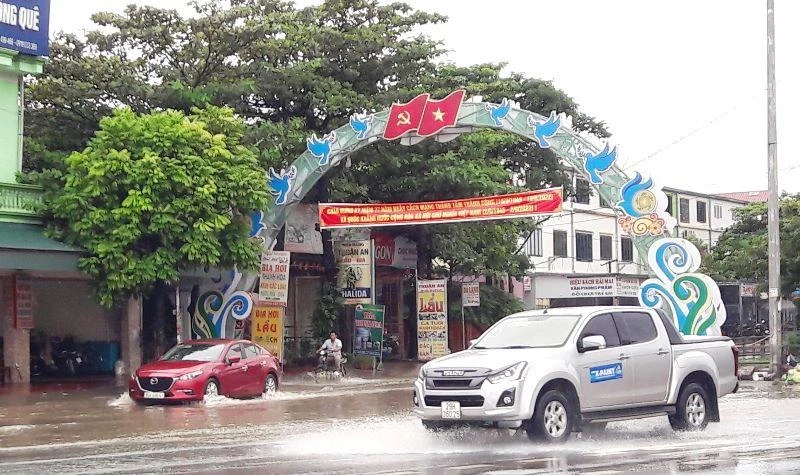 Ngập cục bộ ở thị trấn Hà Trung, tỉnh Thanh Hóa.