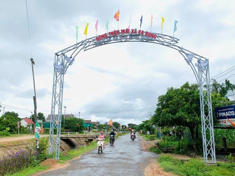 Diện mạo nông thôn mới xã biên giới Ea Bung, huyện Ea Súp ngày càng khởi sắc. 