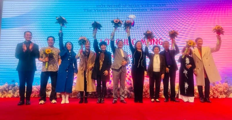 Vinh danh các tác giả hội viên được trao tặng Giải thưởng Hồ Chí Minh, Giải thưởng Nhà nước về văn học nghệ thuật - đợt 10.