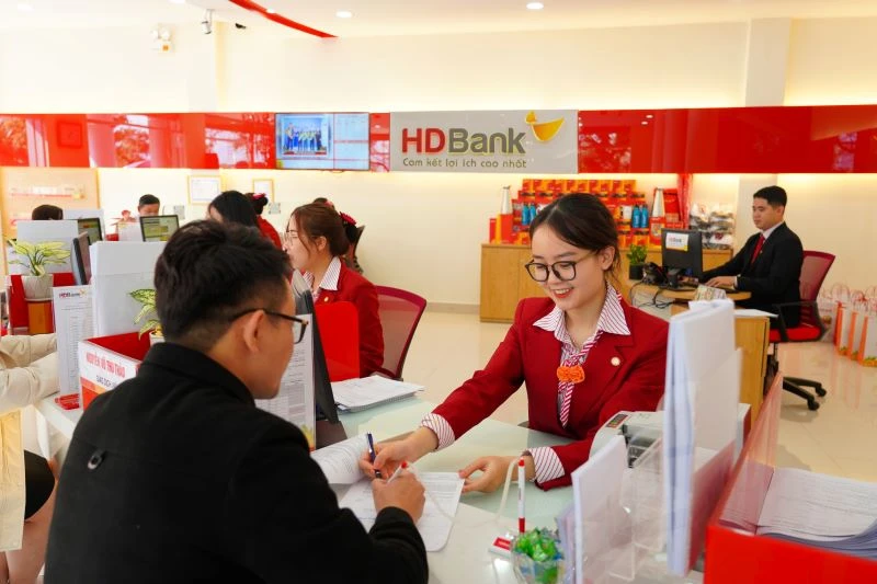 Trong thời gian tới, HDBank dự kiến sẽ tiếp tục mở rộng mạng lưới, đồng thời gia tăng phát triển các dịch vụ hiện đại.