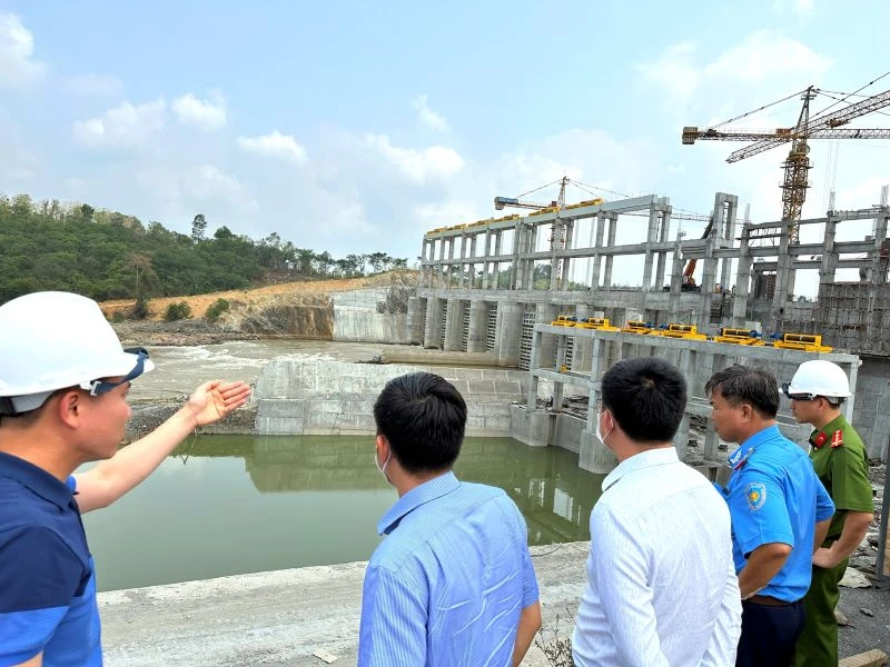 Đoàn kiểm tra liên ngành tỉnh Đồng Nai kiểm tra tại dự án thủy điện Phú Tân 2.