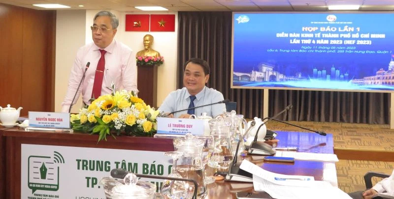 Đại diện Ban Tổ chức, Chủ tịch Hiệp hội Doanh nghiệp Thành phố Hồ Chí Minh Nguyễn Ngọc Hòa giới thiệu về HEF 2023.