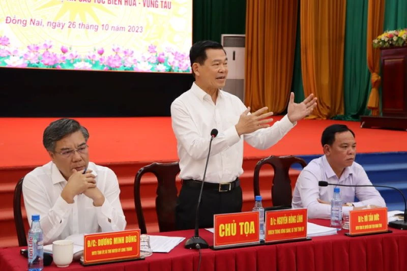 Bí thư Tỉnh ủy Đồng Nai Nguyễn Hồng Lĩnh phát biểu kết luận buổi đối thoại.