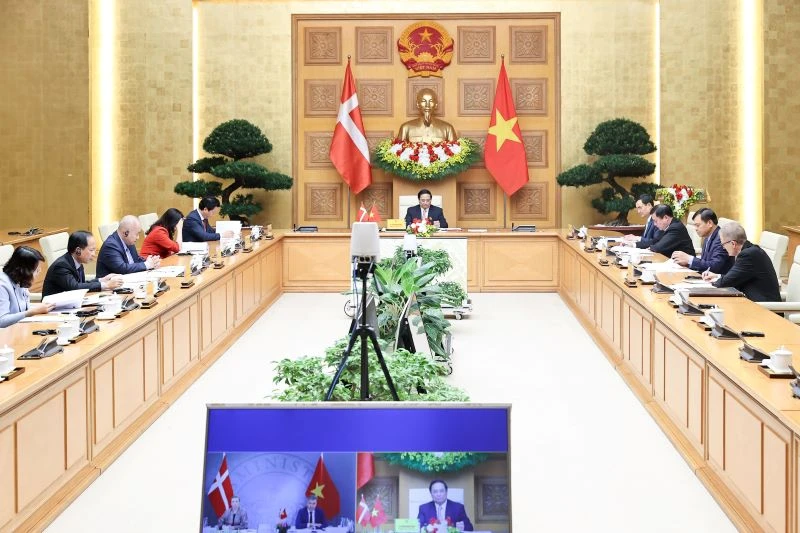 Thủ tướng Phạm Minh Chính hội đàm trực tuyến với Thủ tướng Đan Mạch.