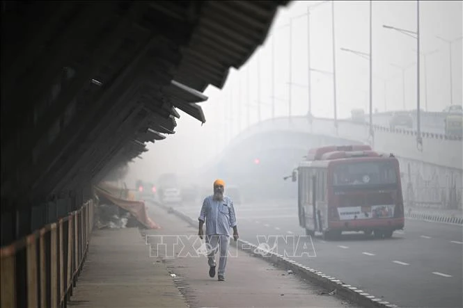 Khói mù bao phủ thủ đô New Delhi, Ấn Độ ngày 1/11/2022. (Ảnh tư liệu: AFP/TTXVN)