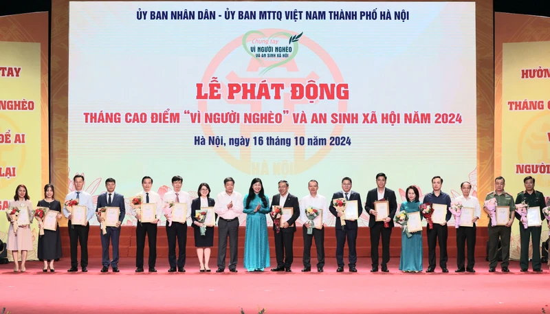 Lễ phát động Tháng cao điểm “Vì người nghèo” và an sinh xã hội Thành phố Hà Nội năm 2024.