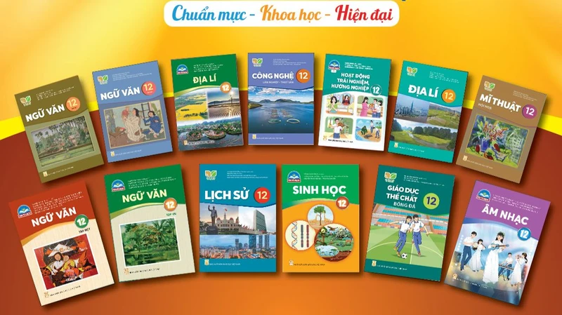 Sách giáo khoa lớp 12 mới được phê duyệt của Nhà xuất bản Giáo dục Việt Nam.