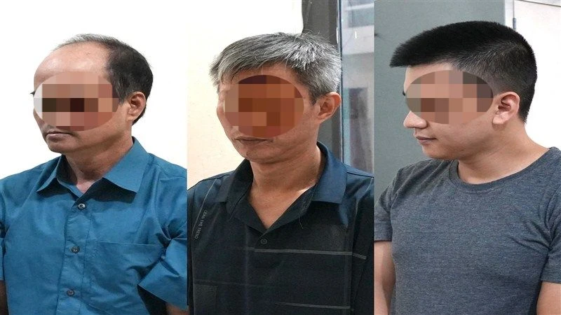 Ba bị can bị bắt tạm giam vì trách nhiệm trong vụ "sập bờ kè" ở Cao Bằng.