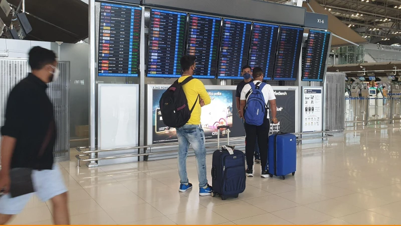 Du khách nước ngoài tại sân bay Suvarnabhumi, Thái Lan.