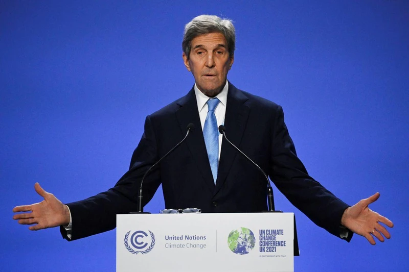 Đặc phái viên của Tổng thống Mỹ về biến đổi khí hậu John Kerry phát biểu ý kiến tại COP26. (Ảnh: Reuters)