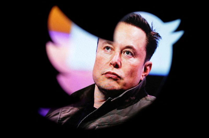 Ngày 4/10, tỷ phú Elon Musk bất ngờ đề nghị hoàn tất thương vụ mua lại mạng xã hội Twitter với mức giá thỏa thuận ban đầu là 44 tỷ USD. (Ảnh: Reuters)