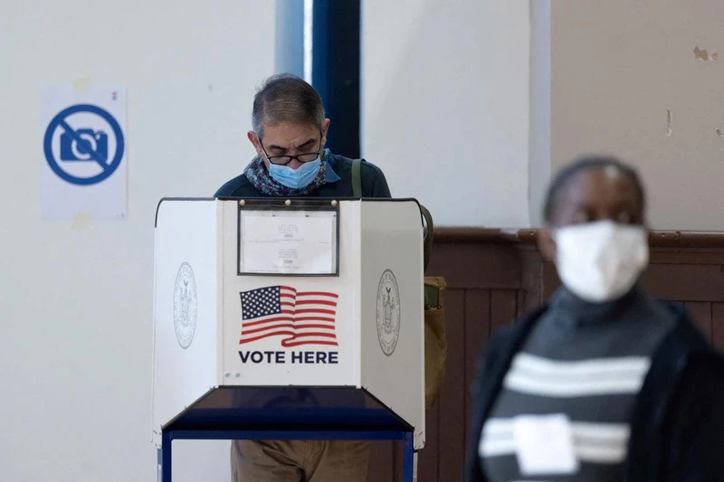 Cử tri bỏ phiếu sớm tại New York, ngày 29/10. (Ảnh: Reuters)
