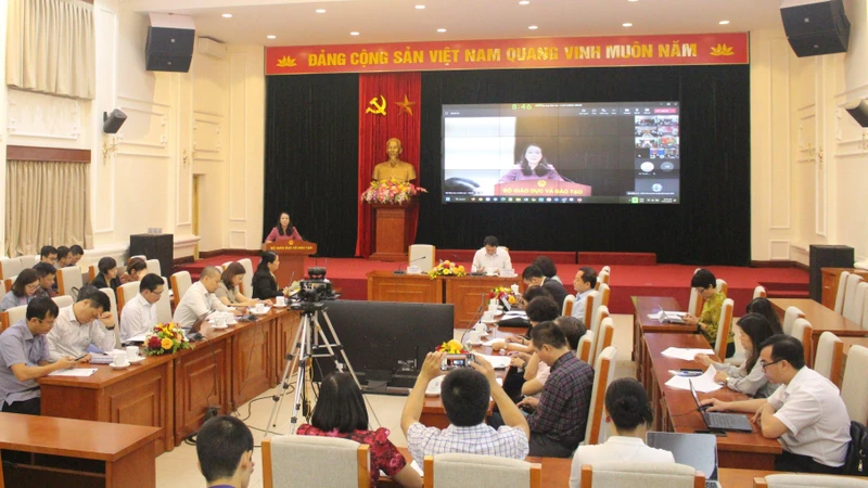 Các đại biểu tham gia hội thảo tại điểm cầu thành phố Hà Nội.