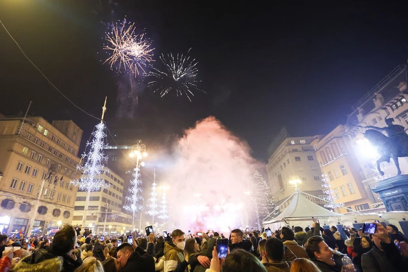 Màn bắn pháo hoa đón năm mới 2022 tại Croatia. (Ảnh: Reuters)