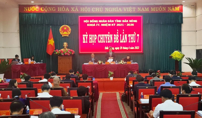 Quang cảnh kỳ họp chuyên đề lần thứ 7, khóa IV, nhiệm kỳ 2021-2026, Hội đồng nhân dân tỉnh Đắk Nông.