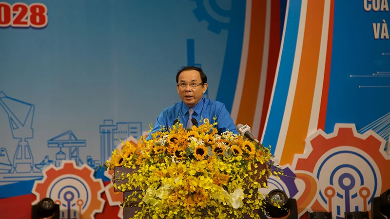 Bí thư Thành ủy Thành phố Hồ Chí Minh Nguyễn Văn Nên phát biểu tại Đại hội.