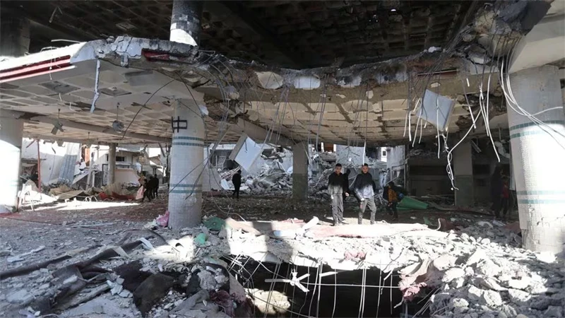 Nhà thờ tại Rafah, phía nam Dải Gaza, sau cuộc không kích của Israel, ngày 12/2/2024. Ảnh: REUTERS