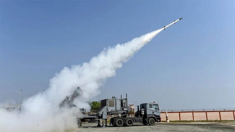 DRDO thử nghiệm tên lửa Akash-NG thế hệ mới tại Odisha, ngày 12/1/2024. (Ảnh: ANI/TTXVN)