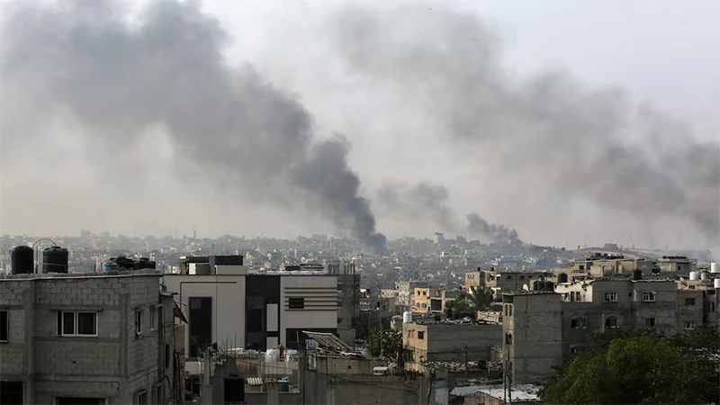 Khói bốc lên tại phía nam Dải Gaza, ngày 28/5/2024. (Ảnh: Reuters)