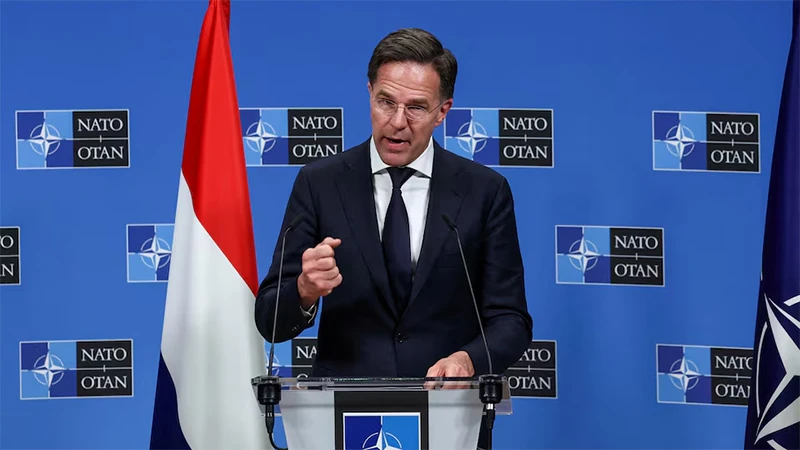 Thủ tướng Hà Lan Mark Rutte phát biểu trong buổi họp báo tại trụ sở của NATO ở Brussels, Bỉ, ngày 17/4/2024. (Ảnh: Reuters)