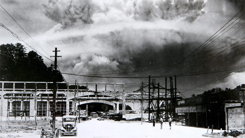 Đám mây hình nấm trên bầu trời Nagasaki vào ngày 9/8/1945. (Ảnh: Getty Images)