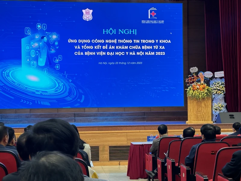 PGS,TS Nguyễn Lân Hiếu, Giám đốc bệnh viện Đại học Y Hà Nội phát biểu tại hội nghị
