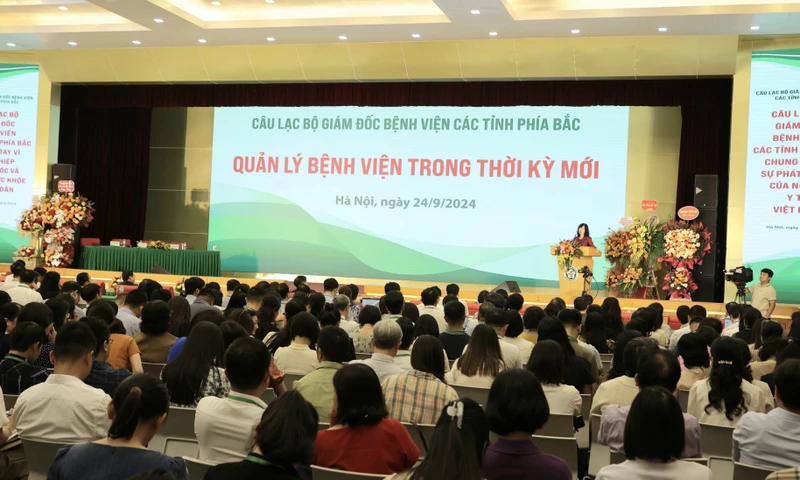 Quang cảnh hội nghị Câu lạc bộ giám đốc bệnh viện các tỉnh phía bắc 2024.